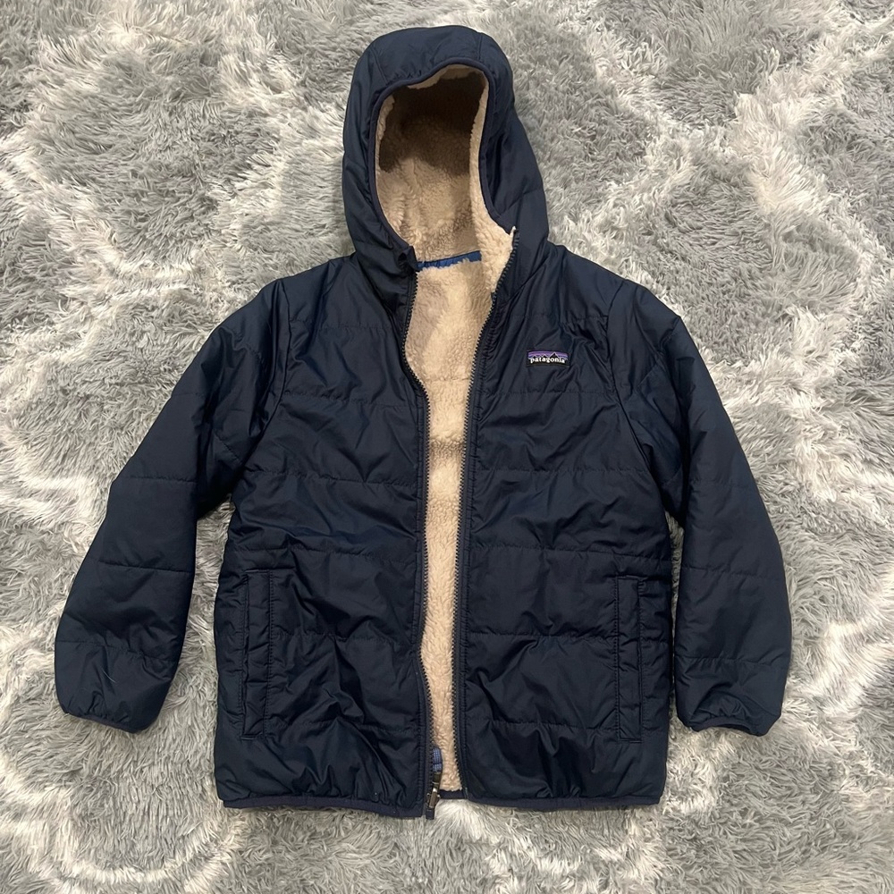 Boys reversible Patagonia winter jacket in good condition.